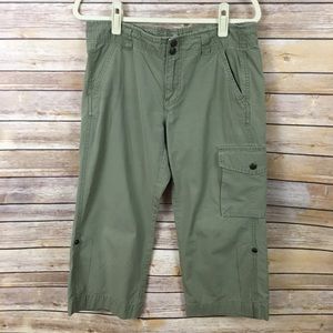 Gap Cargo Capri Pant Size 8
